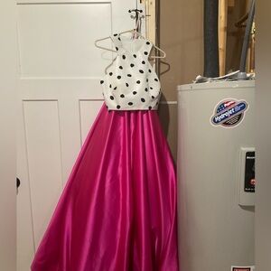 Sherri hill gown
